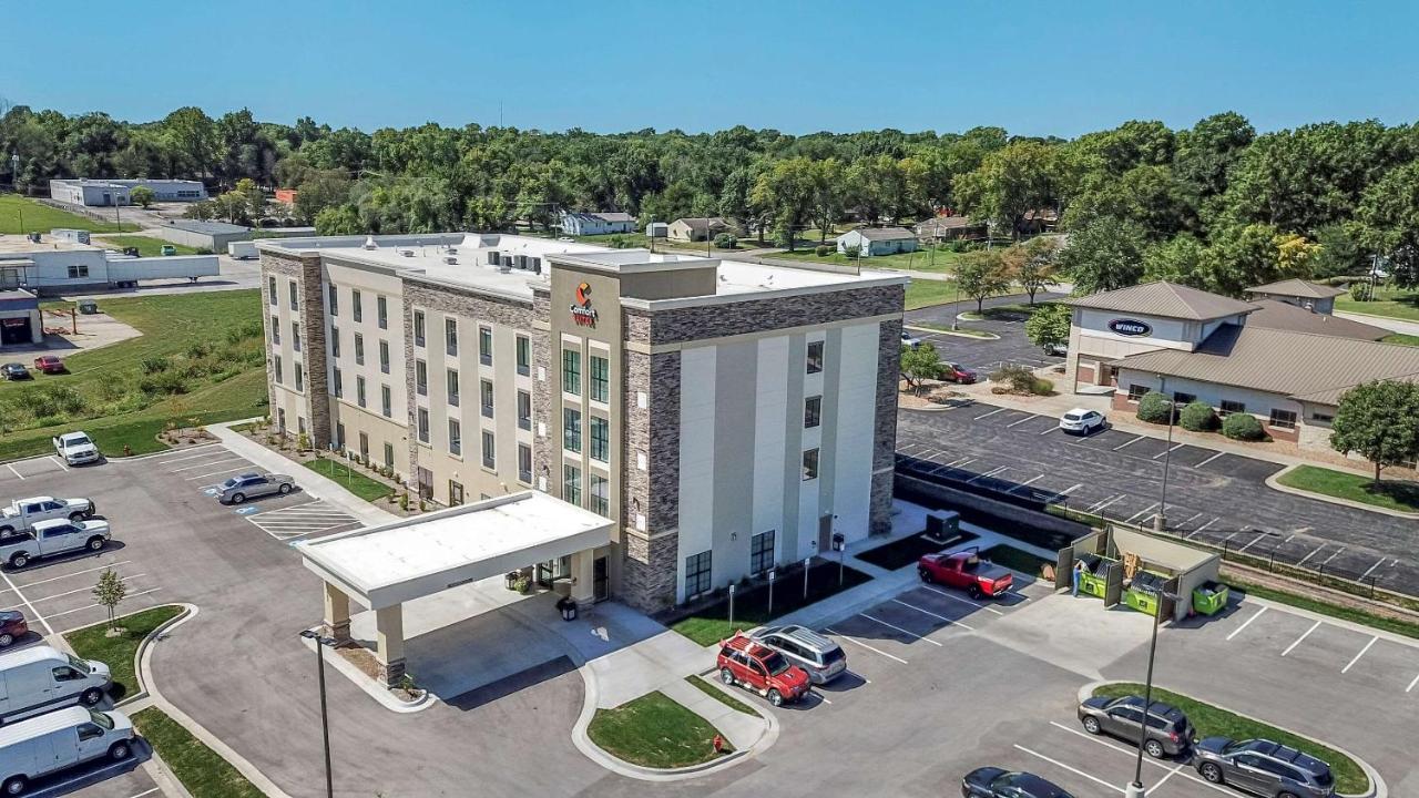 Comfort Suites Grandview - Kansas City Eksteriør billede