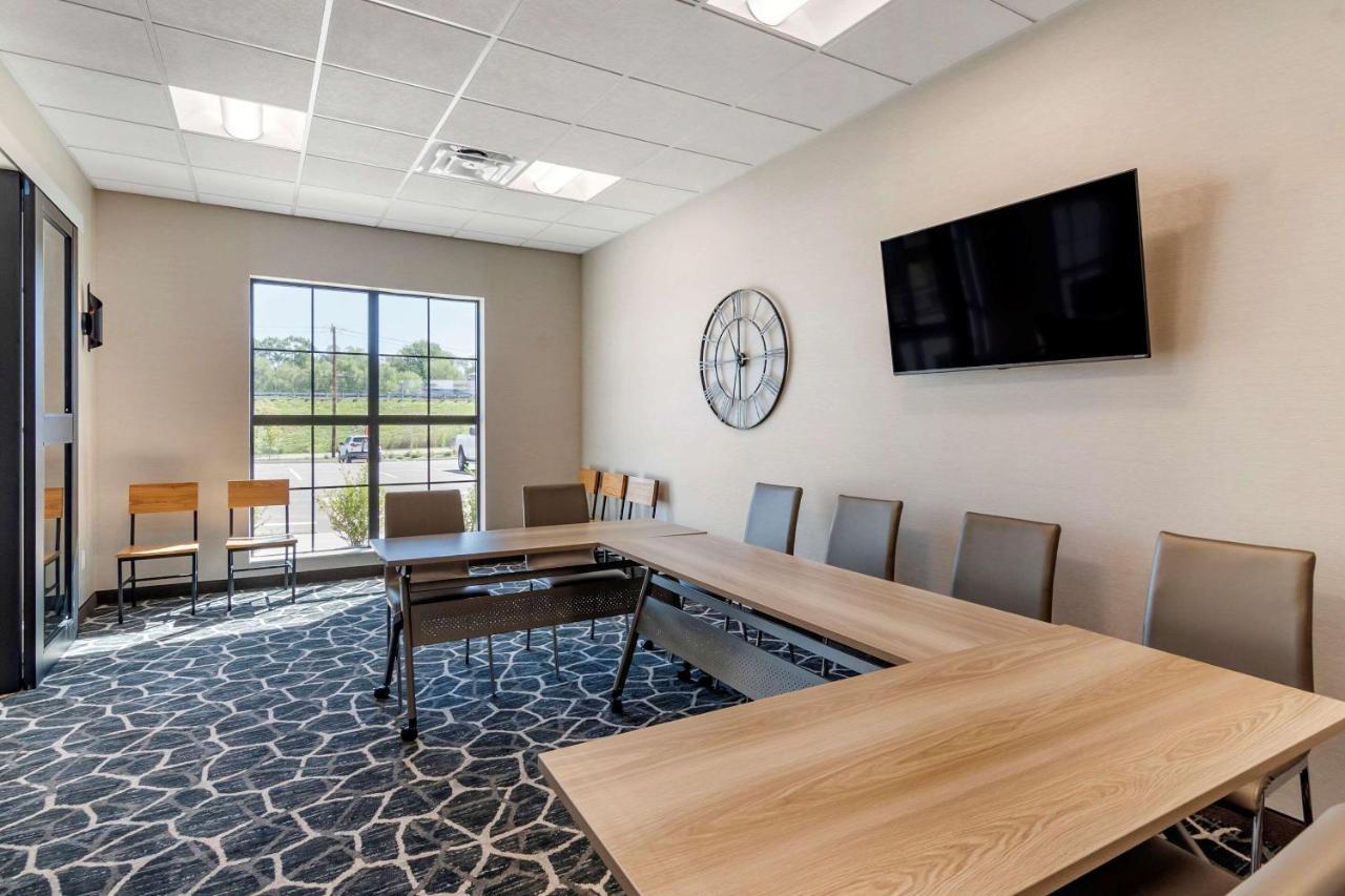 Comfort Suites Grandview - Kansas City Eksteriør billede